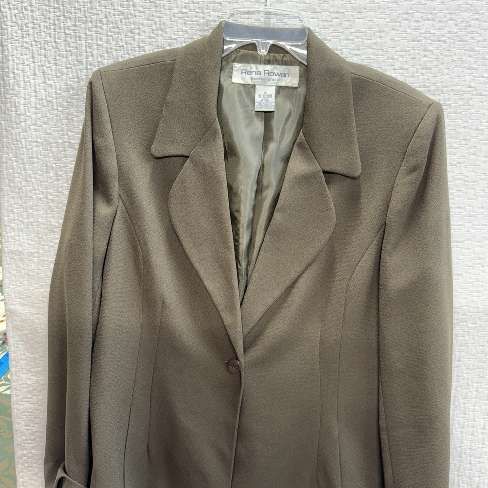 Elegant Rena Rowan Suite Women's, Suit Jacket & Skirt Olive Green Size 16